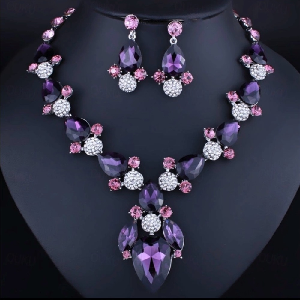 SOLD❌ Elegant Purple and Pink Necklace & Earring Set